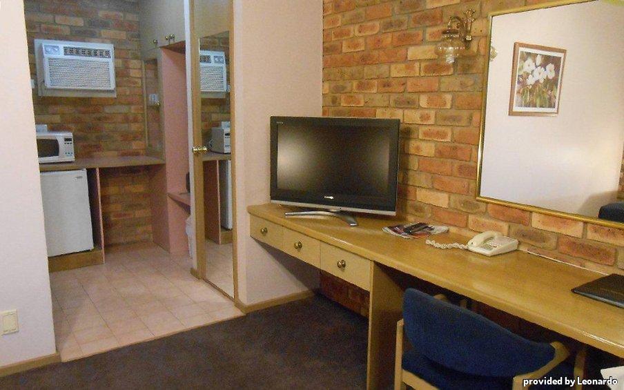Pines Country Club Motor Inn Shepparton Extérieur photo